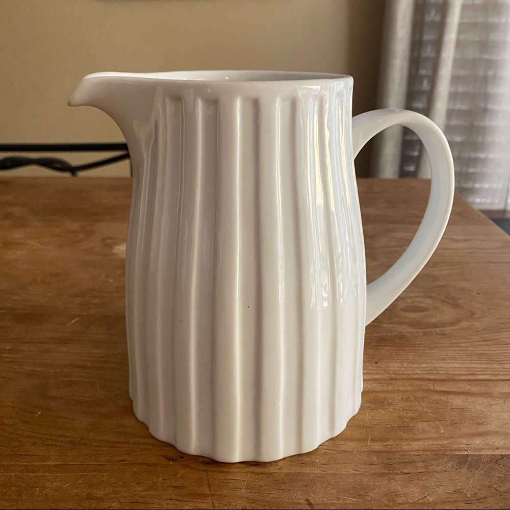 Crate&Barrel Large Ribbed Porcelain Pitcher